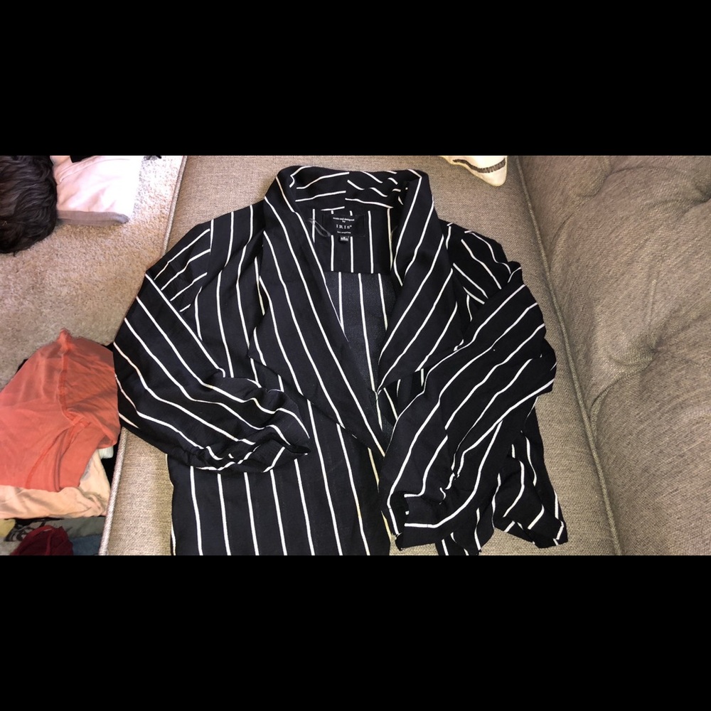 Cardigan/Blouse